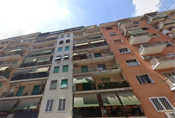 appartamento in vendita a Roma in zona Tuscolano