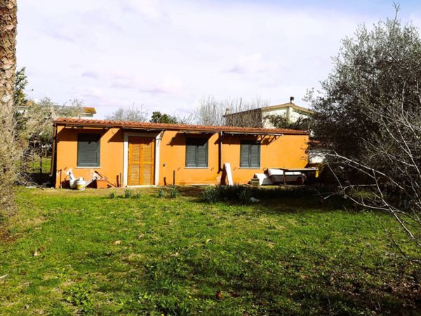 terreno agricolo in vendita a Roma in zona Infernetto