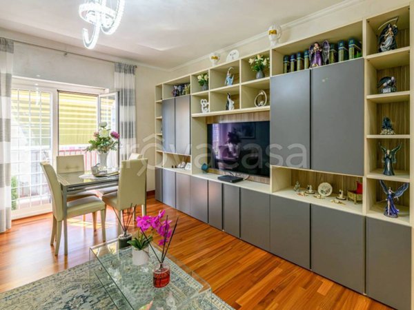 appartamento in vendita a Roma in zona Prenestino-Labicano