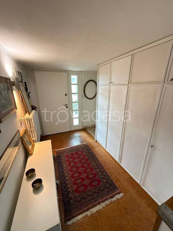 casa indipendente in vendita a Roma in zona Casal Palocco