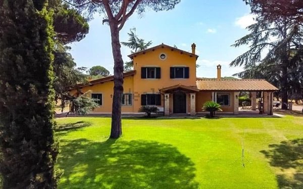 casa indipendente in vendita a Roma in zona Trigoria