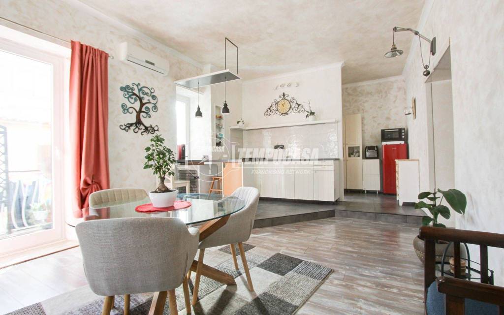 appartamento in vendita a Roma in zona Prenestino-Centocelle