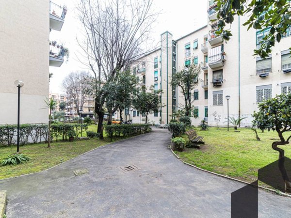 appartamento in vendita a Roma in zona Ostiense