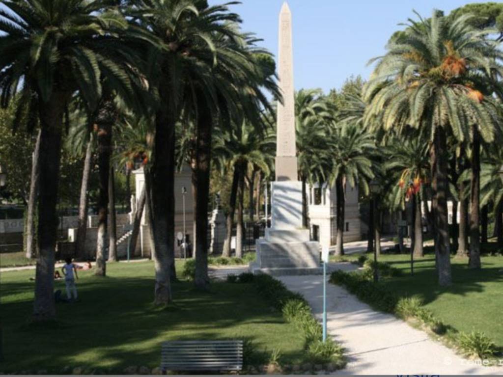 intera palazzina in vendita a Roma