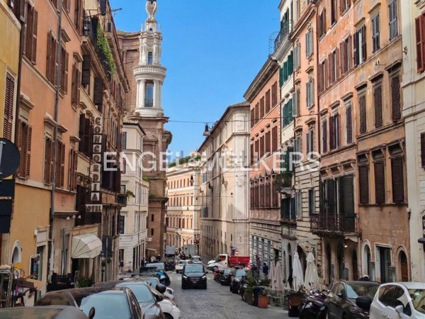 appartamento in vendita a Roma in zona Campo Marzio