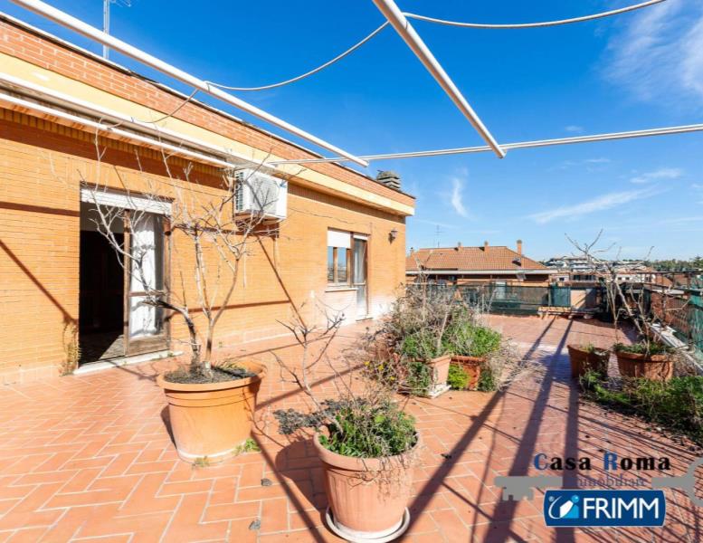 appartamento in vendita a Roma in zona Ottavia