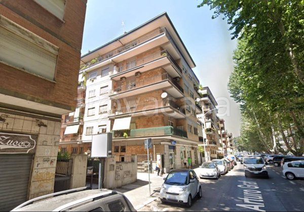 appartamento in vendita a Roma in zona Monte Sacro/Talenti