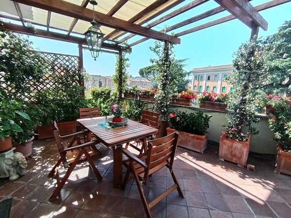 casa indipendente in vendita a Roma in zona Trieste