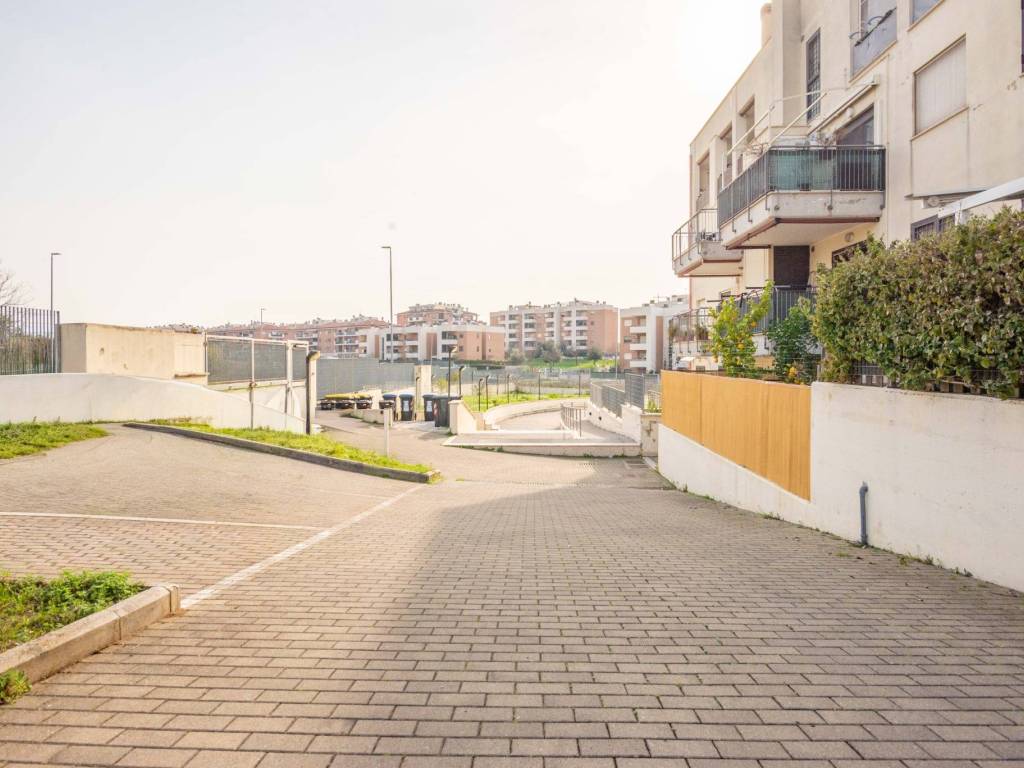 appartamento in vendita a Roma in zona Ponte di Nona