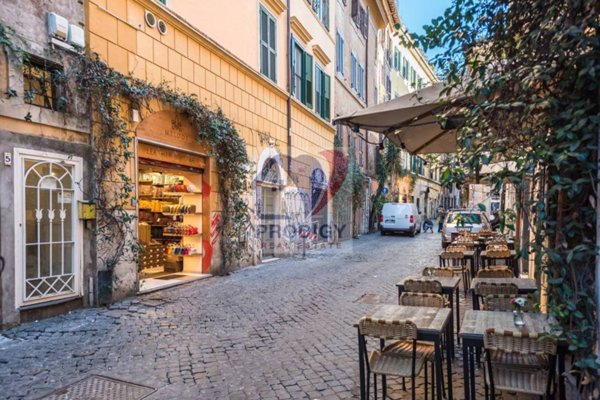 appartamento in vendita a Roma in zona Trastevere
