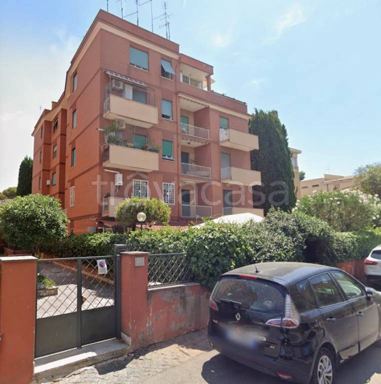 appartamento in vendita a Roma in zona Primavalle
