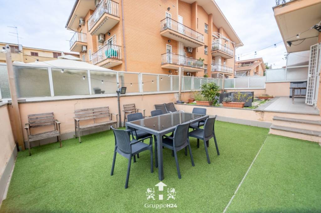 appartamento in vendita a Roma