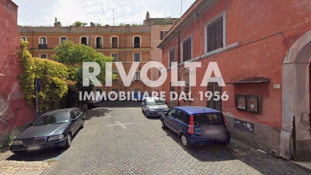 appartamento in vendita a Roma in zona Trastevere