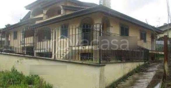 casa indipendente in vendita a Roma