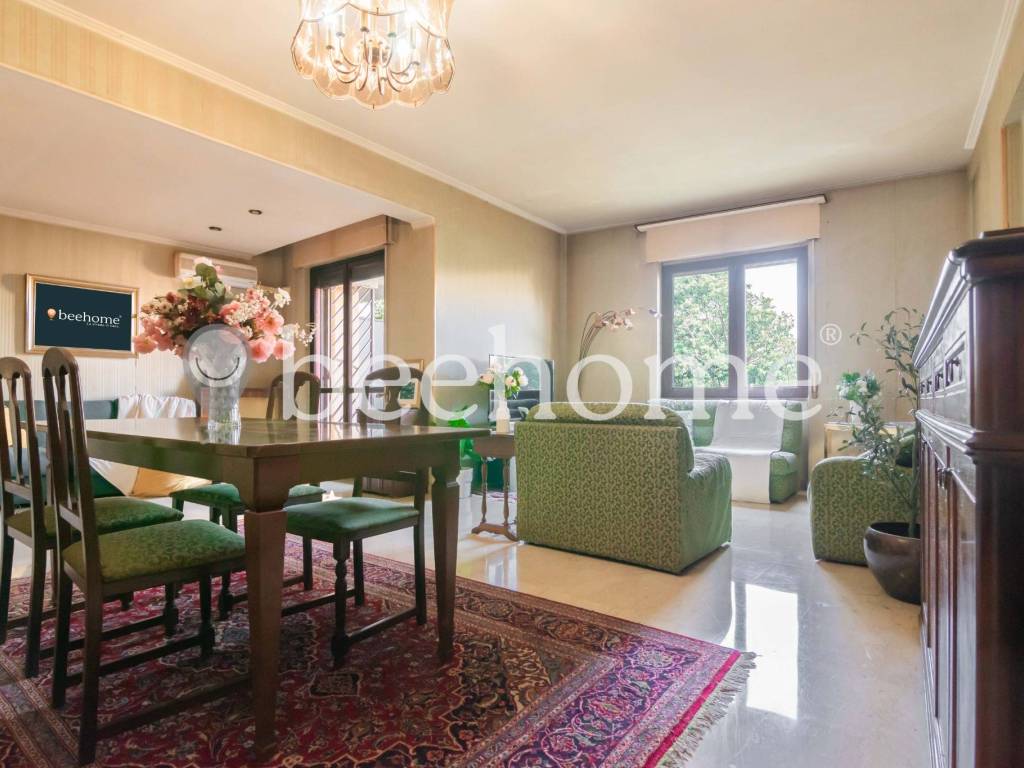 appartamento in vendita a Roma in zona Giuliano Dalmata