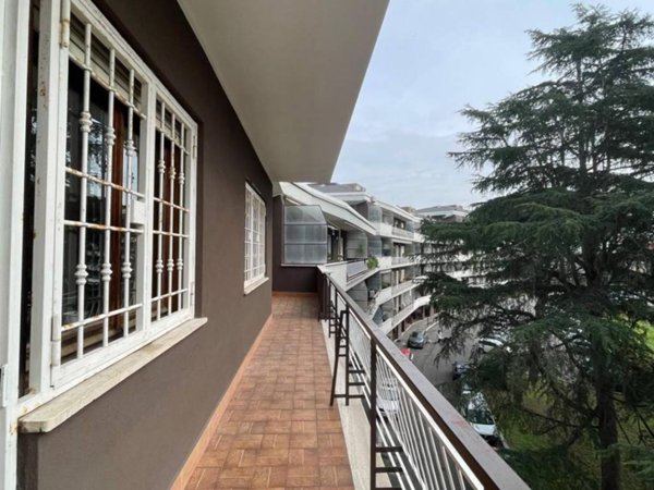 appartamento in vendita a Roma in zona Colle del Sole