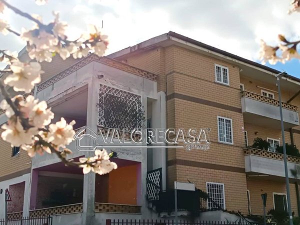 appartamento in vendita a Roma in zona Finocchio