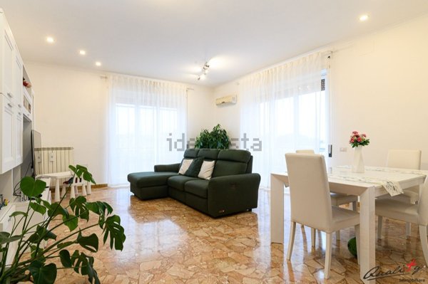 appartamento in vendita a Roma in zona Casal Morena