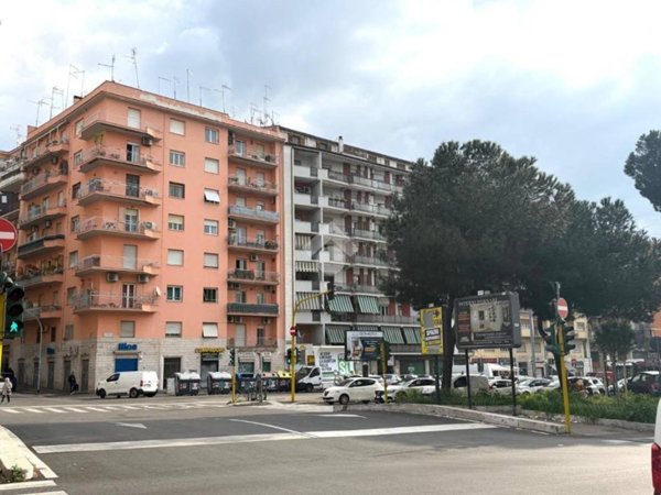 appartamento in vendita a Roma in zona Tuscolano