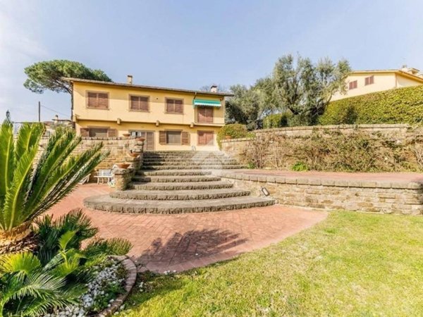 casa indipendente in vendita a Roma in zona Cesano