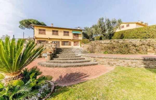 casa indipendente in vendita a Roma in zona Cesano