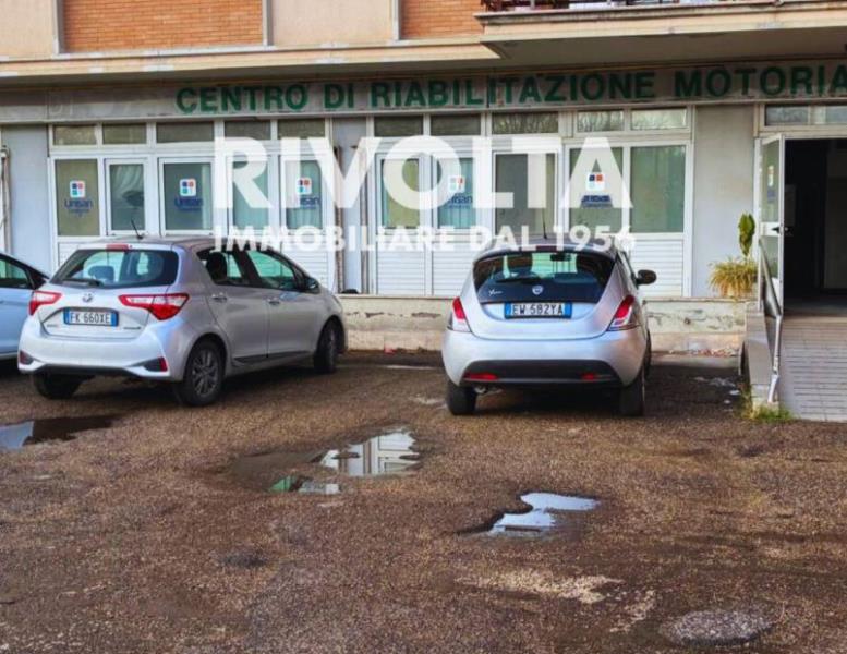 negozio in vendita a Roma in zona Gianicolense