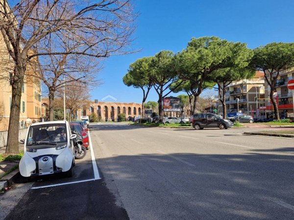 appartamento in vendita a Roma in zona Prenestino-Centocelle