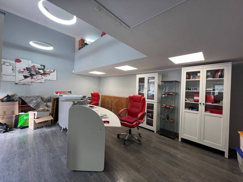 negozio in vendita a Roma in zona Ostiense