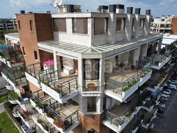 appartamento in vendita a Roma in zona Ostiense