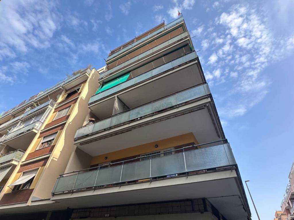 appartamento in vendita a Roma in zona Ostia