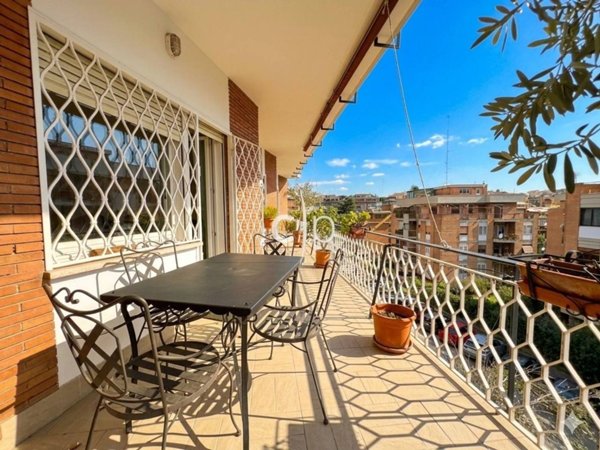 appartamento in vendita a Roma in zona Gianicolense