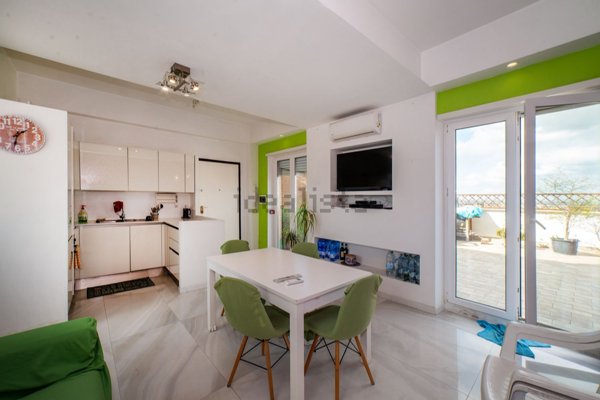 appartamento in vendita a Roma in zona Acilia