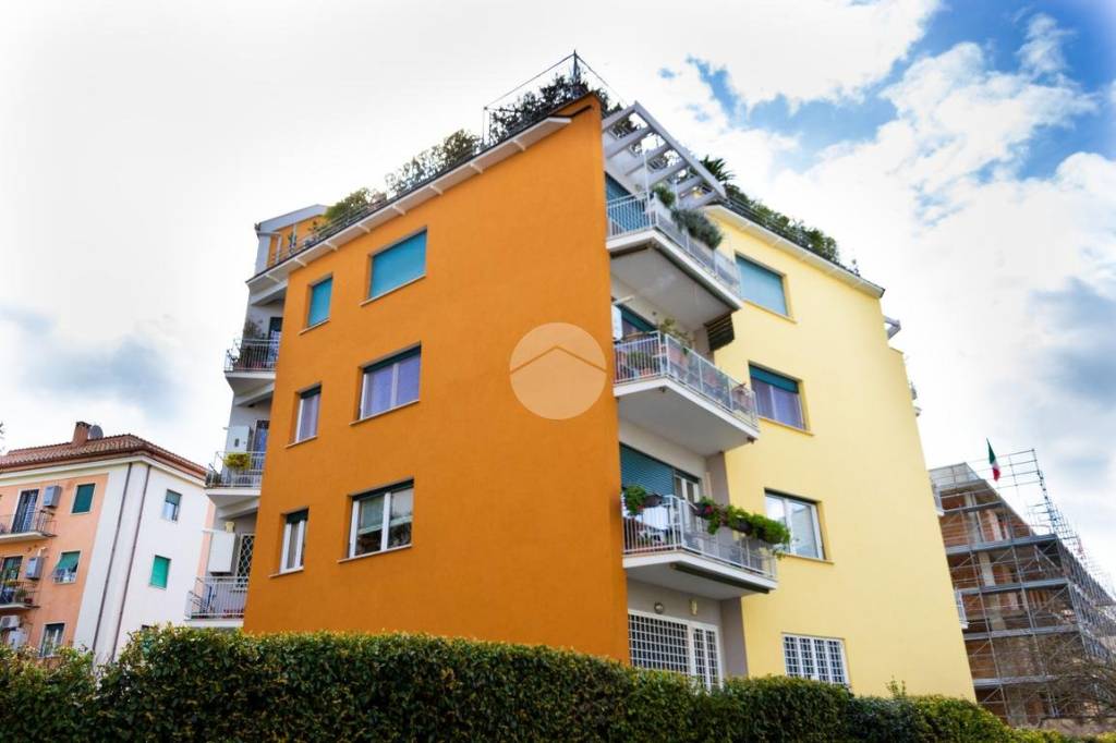 appartamento in vendita a Roma in zona San Saba - Ripa