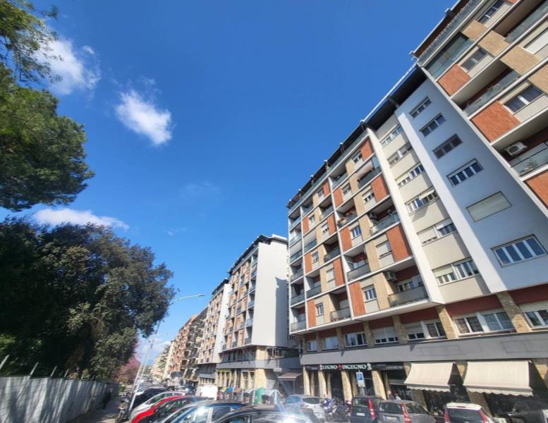 appartamento in vendita a Roma in zona EUR