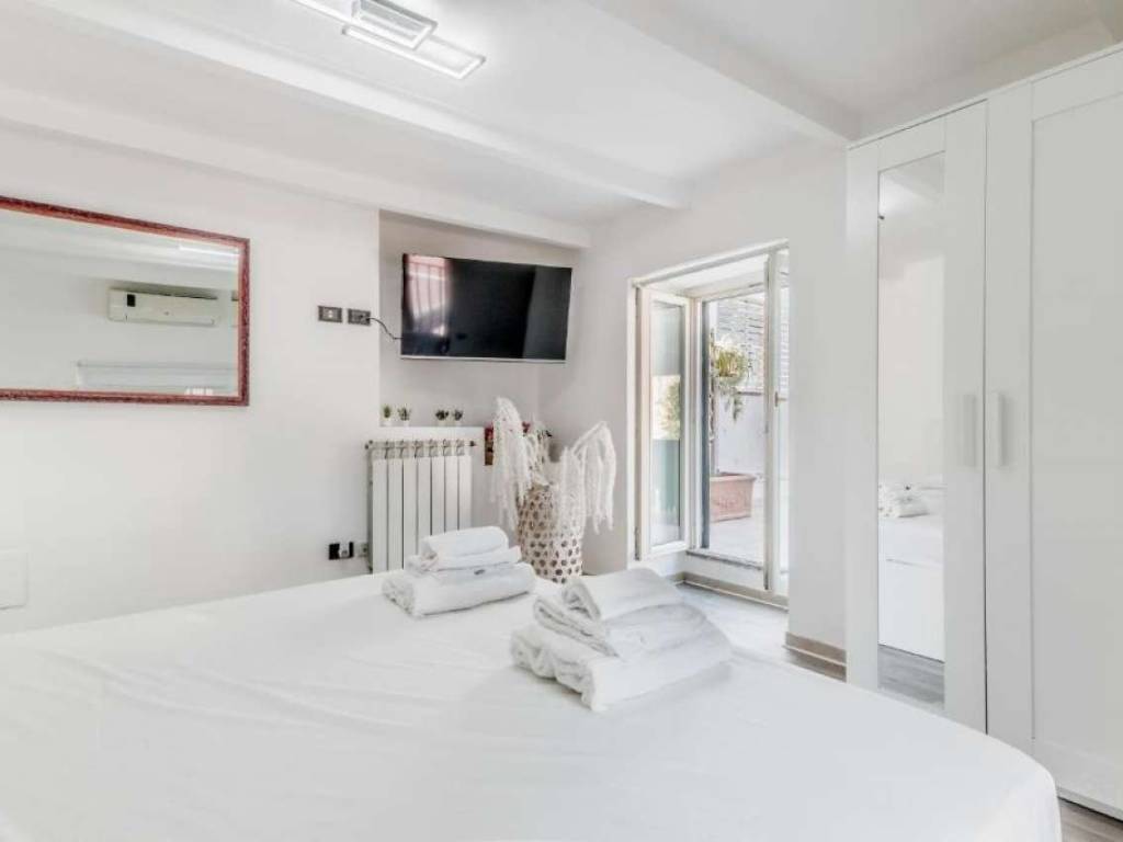 negozio in vendita a Roma in zona Ostiense