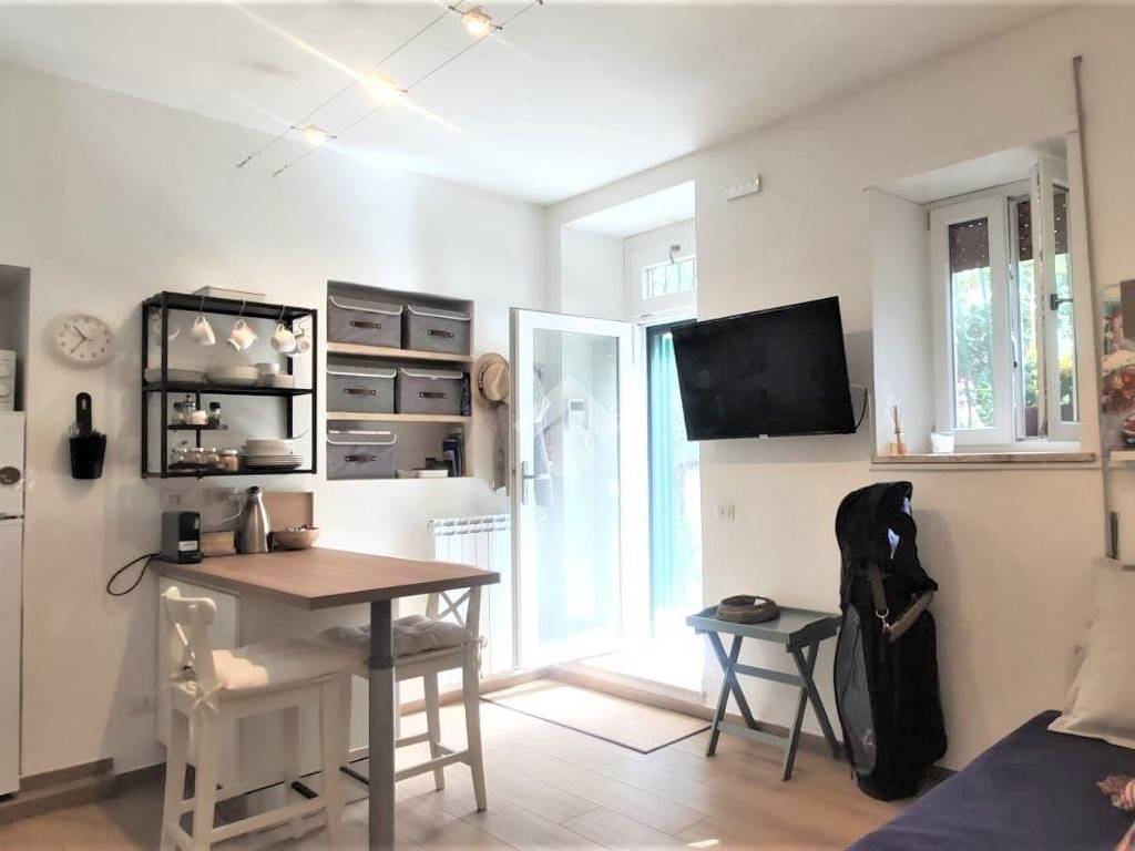 appartamento in vendita a Roma in zona Gianicolense