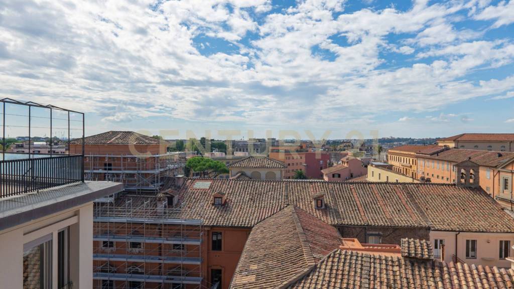 appartamento in vendita a Roma in zona Rione Monti/Campitelli