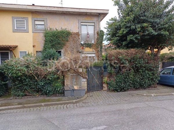 appartamento in vendita a Roma in zona Casal Palocco