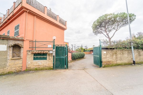 appartamento in vendita a Roma in zona Gianicolense