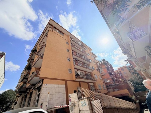 appartamento in vendita a Roma in zona Gianicolense