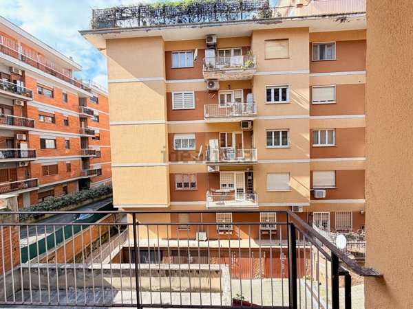 appartamento in vendita a Roma in zona Gianicolense
