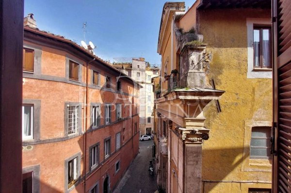 appartamento in vendita a Roma in zona Rione di Ponte