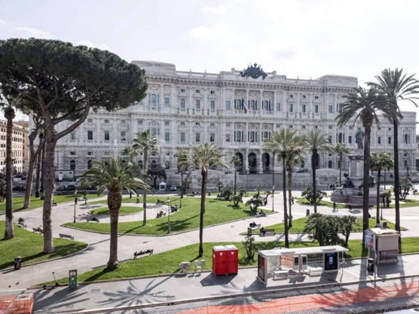 appartamento in vendita a Roma in zona Rione Prati