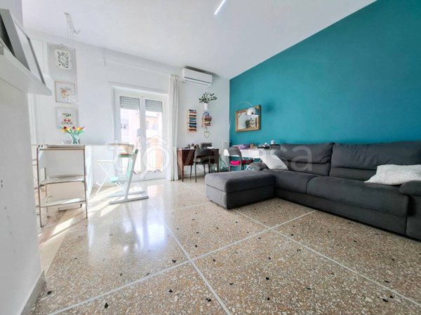 appartamento in vendita a Roma in zona Cinecittà