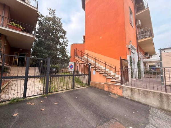 locale di sgombero in vendita a Roma in zona Ottavia