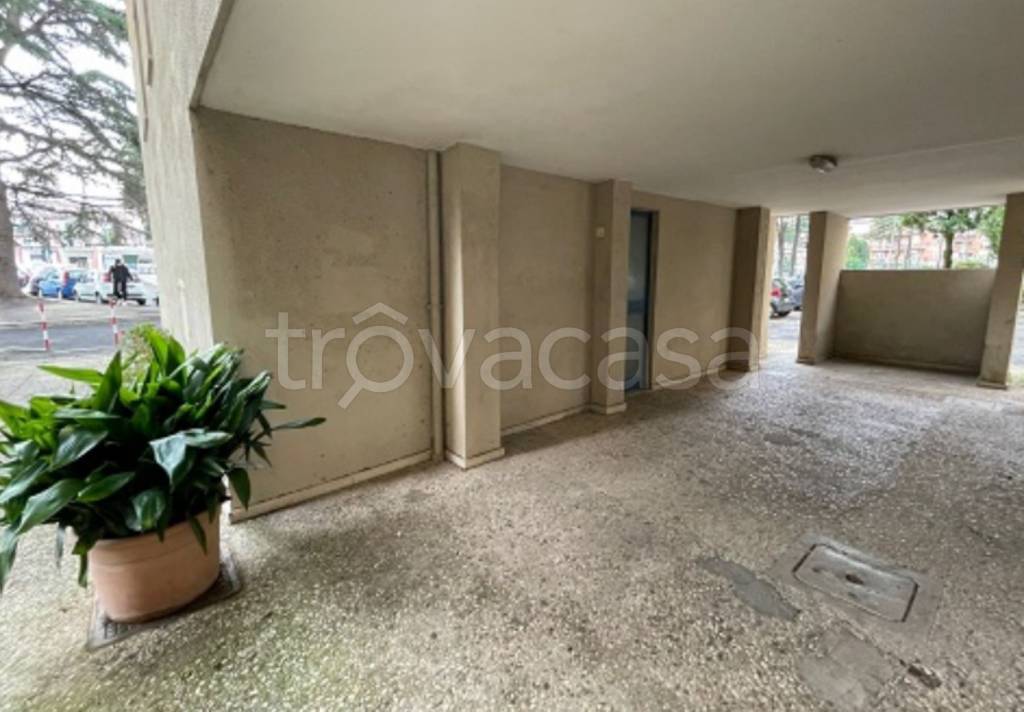 appartamento in vendita a Roma in zona Appio Claudio