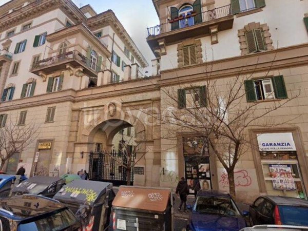 appartamento in vendita a Roma in zona Tuscolano