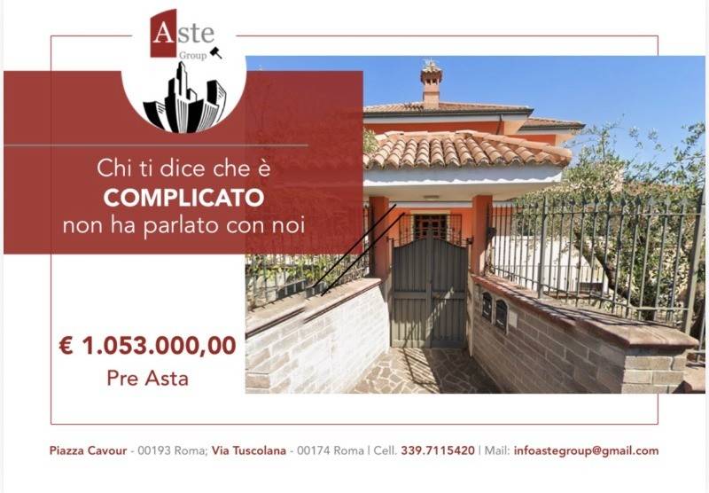 appartamento in vendita a Roma in zona Finocchio