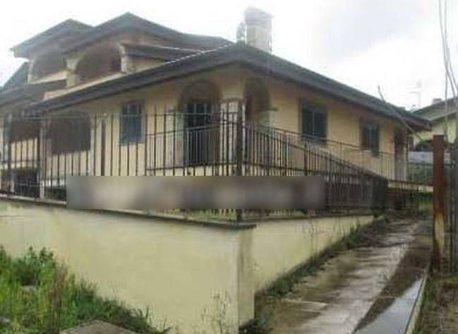 casa indipendente in vendita a Roma in zona Tor Vergata/Torrenova