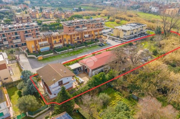 casa indipendente in vendita a Roma in zona Casal Morena